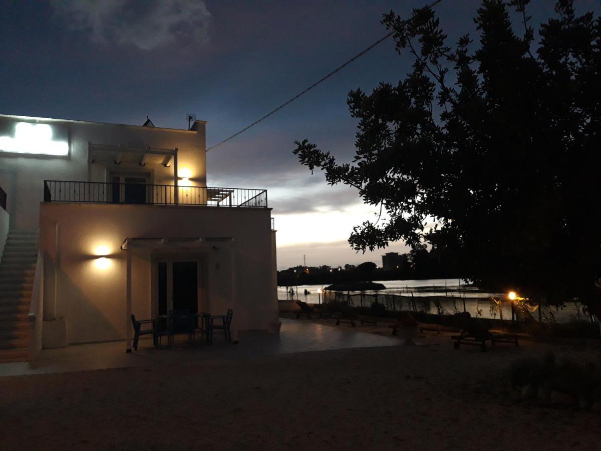 B&B Torre Del Lago 2 Foce Varano Bagian luar foto